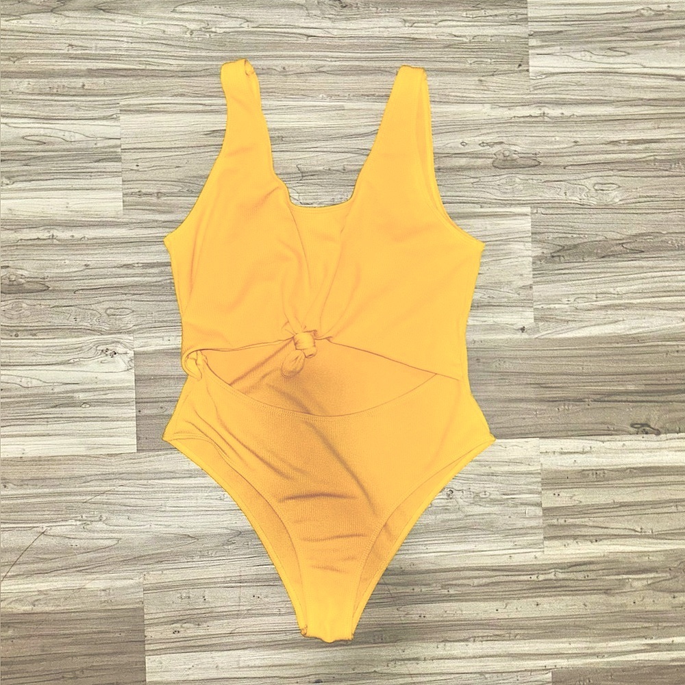 T Shirt knot monokini